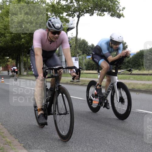 11.08.2024 - GEWOBA Citytriathlon Bremen H.Heesch http://msf.ph/oto/6769399 11.08.2024 11:43:31 Radfahren 770, 846, 868, 925, 967 meine-sportfotos.de