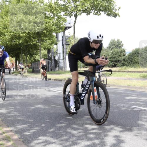 11.08.2024 - GEWOBA Citytriathlon Bremen H.Heesch http://msf.ph/oto/6769501 11.08.2024 11:45:47 Radfahren 822, 826, 867, 871, 873, 875, 936, 994, 1029 meine-sportfotos.de