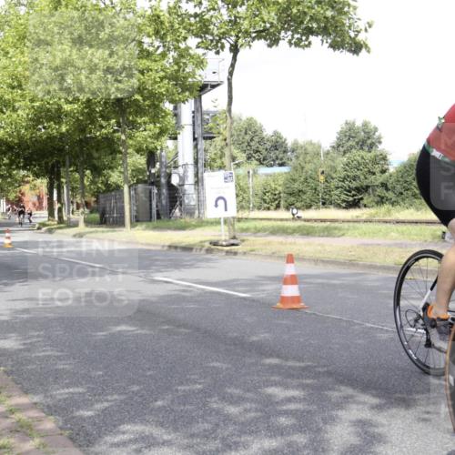 11.08.2024 - GEWOBA Citytriathlon Bremen H.Heesch http://msf.ph/oto/6769521 11.08.2024 11:46:03 Radfahren 755, 775, 806, 845, 853, 873, 875, 954 meine-sportfotos.de