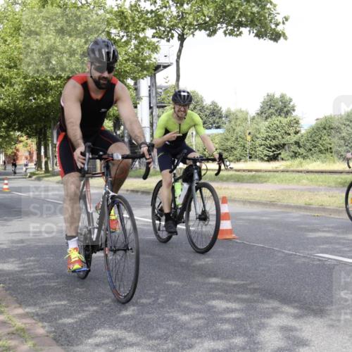 11.08.2024 - GEWOBA Citytriathlon Bremen H.Heesch http://msf.ph/oto/6769572 11.08.2024 11:47:23 Radfahren 752, 779, 800, 860, 864, 865 meine-sportfotos.de