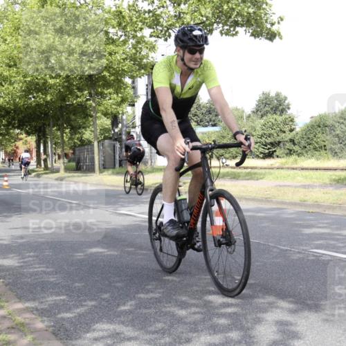 11.08.2024 - GEWOBA Citytriathlon Bremen H.Heesch http://msf.ph/oto/6769579 11.08.2024 11:47:31 Radfahren 752, 779, 800, 860, 864, 865, 899, 944, 958, 997, 1013, 1019 meine-sportfotos.de