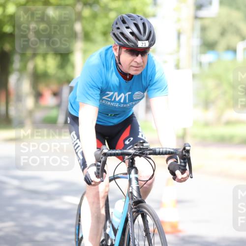 11.08.2024 - GEWOBA Citytriathlon Bremen H.Heesch http://msf.ph/oto/6769583 11.08.2024 10:43:00 Radfahren 18, 21, 70, 101, 116 meine-sportfotos.de
