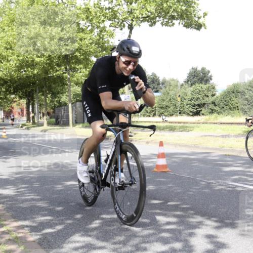 11.08.2024 - GEWOBA Citytriathlon Bremen H.Heesch http://msf.ph/oto/6769609 11.08.2024 11:48:00 Radfahren 760, 832, 906, 907, 918, 924, 928, 933, 1015 meine-sportfotos.de