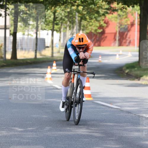 11.08.2024 - GEWOBA Citytriathlon Bremen H.Heesch http://msf.ph/oto/6769615 11.08.2024 10:29:50 Radfahren 72 meine-sportfotos.de