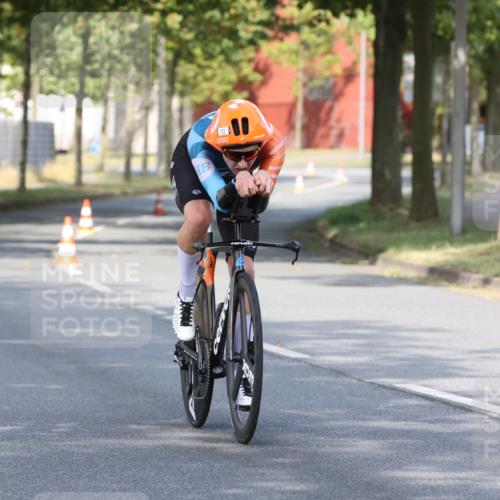 11.08.2024 - GEWOBA Citytriathlon Bremen H.Heesch http://msf.ph/oto/6769624 11.08.2024 10:29:50 Radfahren 72 meine-sportfotos.de