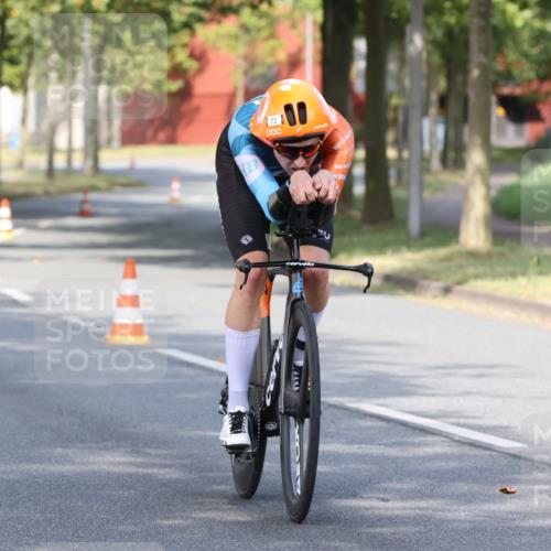 11.08.2024 - GEWOBA Citytriathlon Bremen H.Heesch http://msf.ph/oto/6769637 11.08.2024 10:29:50 Radfahren 72 meine-sportfotos.de