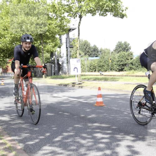 11.08.2024 - GEWOBA Citytriathlon Bremen H.Heesch http://msf.ph/oto/6769642 11.08.2024 11:48:47 Radfahren 787, 829, 870, 920, 939 meine-sportfotos.de