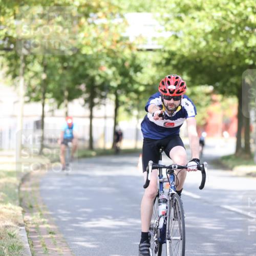 11.08.2024 - GEWOBA Citytriathlon Bremen H.Heesch http://msf.ph/oto/6769720 11.08.2024 10:43:29 Radfahren 2, 6, 17, 108 meine-sportfotos.de