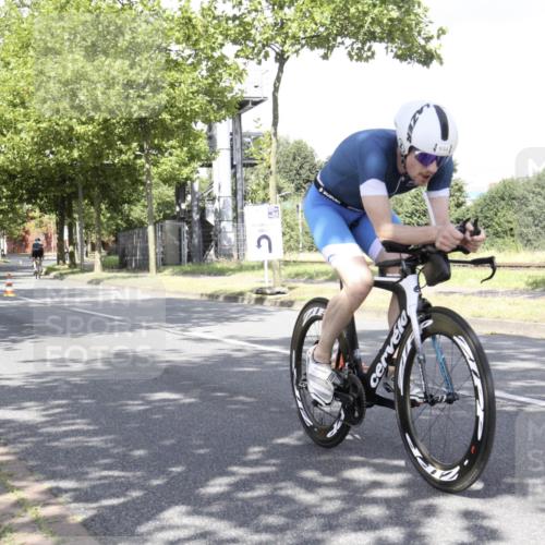 11.08.2024 - GEWOBA Citytriathlon Bremen H.Heesch http://msf.ph/oto/6769728 11.08.2024 11:51:00 Radfahren 741, 742, 748, 783, 812, 892, 908, 934, 1021 meine-sportfotos.de