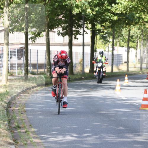 11.08.2024 - GEWOBA Citytriathlon Bremen H.Heesch http://msf.ph/oto/6769744 11.08.2024 10:33:09 Radfahren 46, 85 meine-sportfotos.de