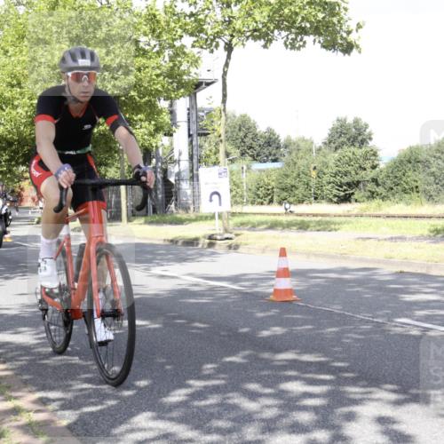 11.08.2024 - GEWOBA Citytriathlon Bremen H.Heesch http://msf.ph/oto/6769745 11.08.2024 11:51:20 Radfahren 742, 803, 863, 993 meine-sportfotos.de