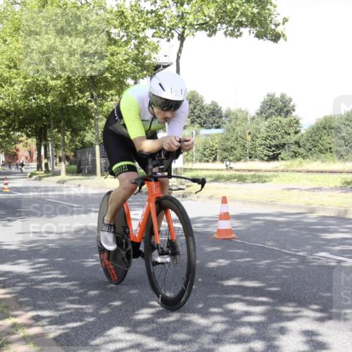 11.08.2024 - GEWOBA Citytriathlon Bremen H.Heesch http://msf.ph/oto/6769763 11.08.2024 11:51:53 Radfahren 743, 797, 817, 988, 1016, 1034 meine-sportfotos.de