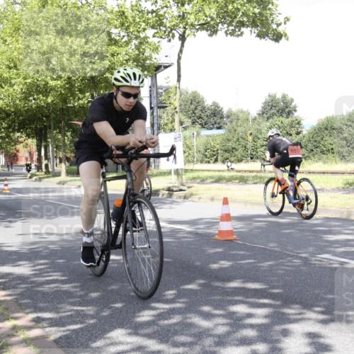 11.08.2024 - GEWOBA Citytriathlon Bremen H.Heesch http://msf.ph/oto/6769781 11.08.2024 11:52:06 Radfahren 743, 794, 797, 817, 818, 932, 988, 1016, 1017 meine-sportfotos.de