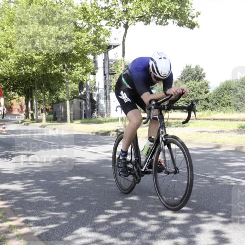 11.08.2024 - GEWOBA Citytriathlon Bremen H.Heesch http://msf.ph/oto/6769798 11.08.2024 11:52:19 Radfahren 745, 762, 794, 818, 889, 932, 945, 1017 meine-sportfotos.de
