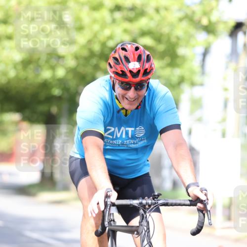 11.08.2024 - GEWOBA Citytriathlon Bremen H.Heesch http://msf.ph/oto/6769804 11.08.2024 10:43:32 Radfahren 2, 6, 17, 108 meine-sportfotos.de
