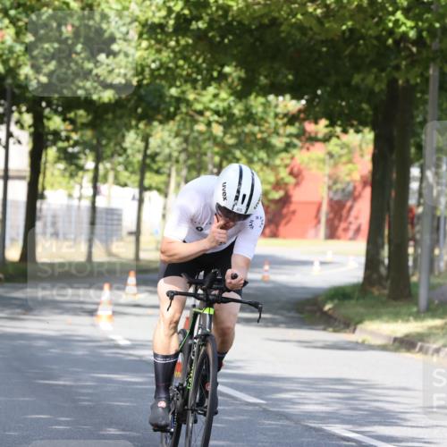 11.08.2024 - GEWOBA Citytriathlon Bremen H.Heesch http://msf.ph/oto/6769839 11.08.2024 10:33:20 Radfahren 46, 85 meine-sportfotos.de