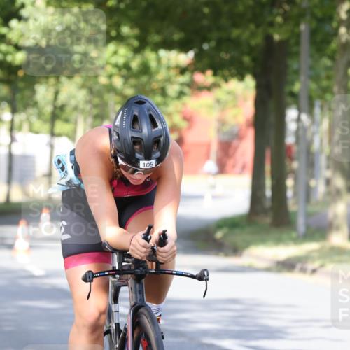 11.08.2024 - GEWOBA Citytriathlon Bremen H.Heesch http://msf.ph/oto/6769885 11.08.2024 10:34:29 Radfahren 105 meine-sportfotos.de