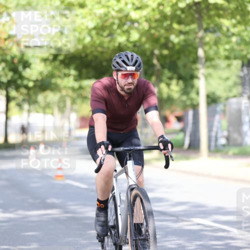 11.08.2024 - GEWOBA Citytriathlon Bremen H.Heesch http://msf.ph/oto/6769982 11.08.2024 10:43:57 Radfahren 23, 28, 37, 39, 104, 113, 114 meine-sportfotos.de