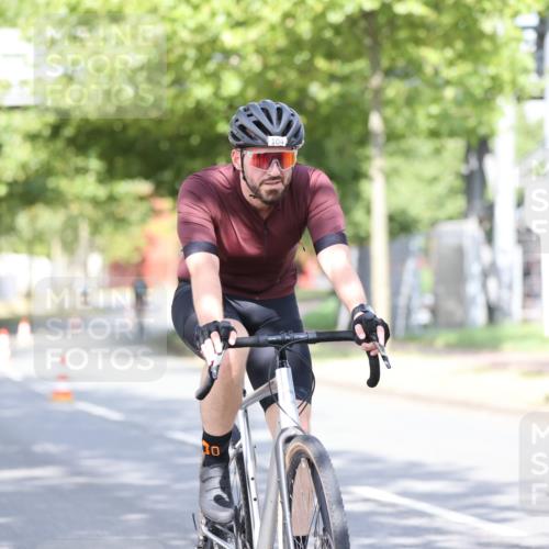 11.08.2024 - GEWOBA Citytriathlon Bremen H.Heesch http://msf.ph/oto/6769988 11.08.2024 10:43:57 Radfahren 23, 28, 37, 39, 104, 113, 114 meine-sportfotos.de