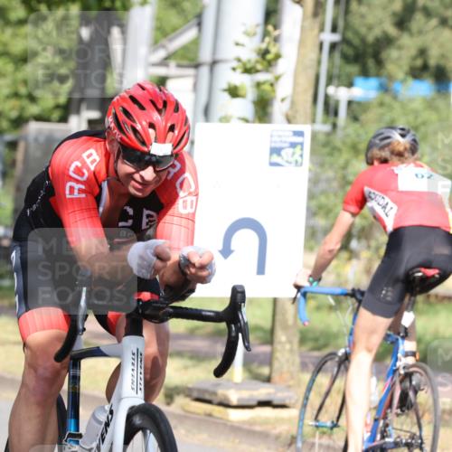11.08.2024 - GEWOBA Citytriathlon Bremen H.Heesch http://msf.ph/oto/6770026 11.08.2024 10:35:19 Radfahren 96 meine-sportfotos.de