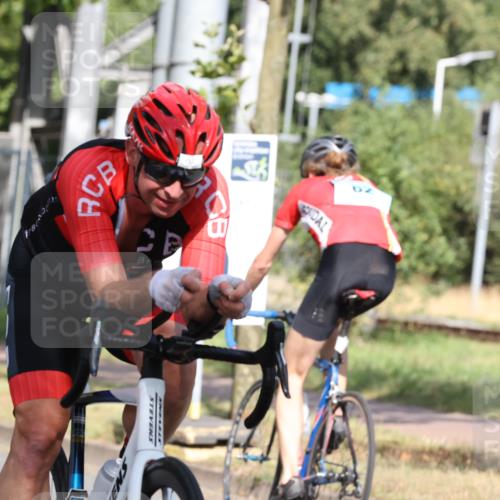11.08.2024 - GEWOBA Citytriathlon Bremen H.Heesch http://msf.ph/oto/6770029 11.08.2024 10:35:19 Radfahren 96 meine-sportfotos.de