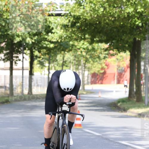 11.08.2024 - GEWOBA Citytriathlon Bremen H.Heesch http://msf.ph/oto/6770037 11.08.2024 10:35:31 Radfahren 30, 96 meine-sportfotos.de