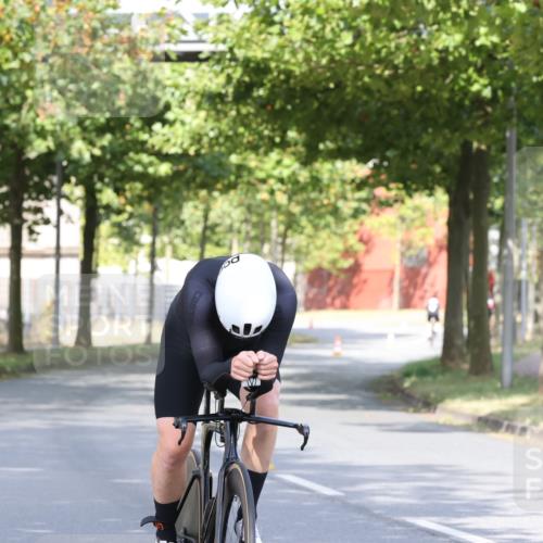 11.08.2024 - GEWOBA Citytriathlon Bremen H.Heesch http://msf.ph/oto/6770040 11.08.2024 10:35:31 Radfahren 30, 96 meine-sportfotos.de