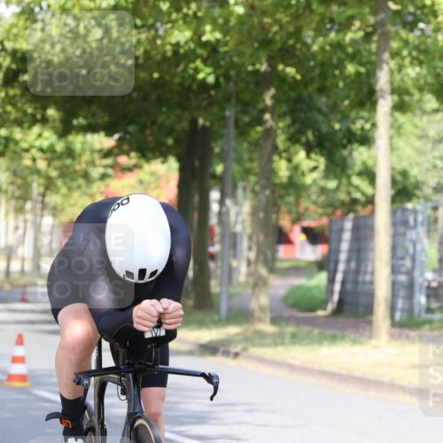 11.08.2024 - GEWOBA Citytriathlon Bremen H.Heesch http://msf.ph/oto/6770053 11.08.2024 10:35:31 Radfahren 30, 96 meine-sportfotos.de