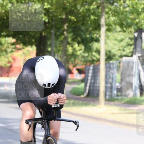 11.08.2024 - GEWOBA Citytriathlon Bremen H.Heesch http://msf.ph/oto/6770057 11.08.2024 10:35:31 Radfahren 30, 96 meine-sportfotos.de