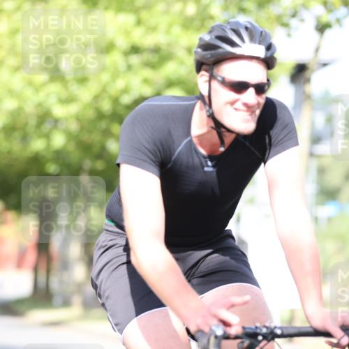 11.08.2024 - GEWOBA Citytriathlon Bremen H.Heesch http://msf.ph/oto/6770078 11.08.2024 10:44:02 Radfahren 23, 28, 37, 39, 104, 113, 114 meine-sportfotos.de
