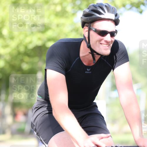 11.08.2024 - GEWOBA Citytriathlon Bremen H.Heesch http://msf.ph/oto/6770081 11.08.2024 10:44:02 Radfahren 23, 28, 37, 39, 104, 113, 114 meine-sportfotos.de