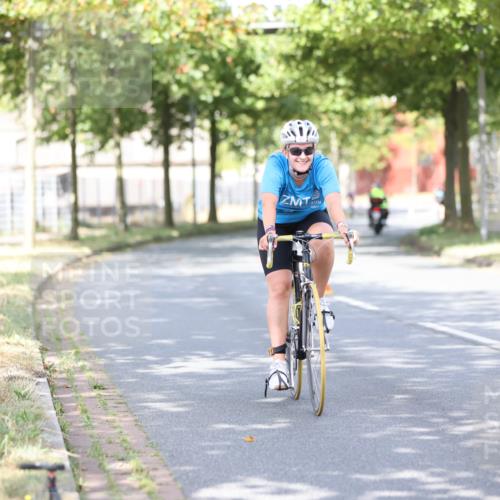 11.08.2024 - GEWOBA Citytriathlon Bremen H.Heesch http://msf.ph/oto/6770150 11.08.2024 10:44:09 Radfahren 28, 37, 39, 48, 113, 114 meine-sportfotos.de