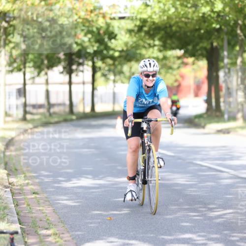 11.08.2024 - GEWOBA Citytriathlon Bremen H.Heesch http://msf.ph/oto/6770155 11.08.2024 10:44:09 Radfahren 28, 37, 39, 48, 113, 114 meine-sportfotos.de