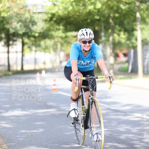 11.08.2024 - GEWOBA Citytriathlon Bremen H.Heesch http://msf.ph/oto/6770175 11.08.2024 10:44:09 Radfahren 28, 37, 39, 48, 113, 114 meine-sportfotos.de