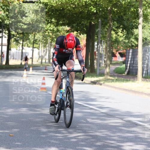11.08.2024 - GEWOBA Citytriathlon Bremen H.Heesch http://msf.ph/oto/6770184 11.08.2024 10:36:28 Radfahren 8, 62 meine-sportfotos.de