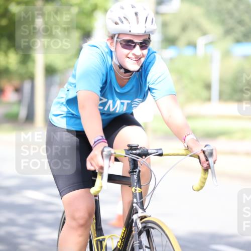 11.08.2024 - GEWOBA Citytriathlon Bremen H.Heesch http://msf.ph/oto/6770202 11.08.2024 10:44:10 Radfahren 28, 37, 39, 48, 113, 114 meine-sportfotos.de