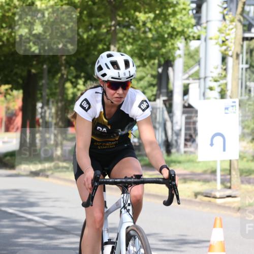11.08.2024 - GEWOBA Citytriathlon Bremen H.Heesch http://msf.ph/oto/6770255 11.08.2024 10:36:35 Radfahren 8, 62 meine-sportfotos.de