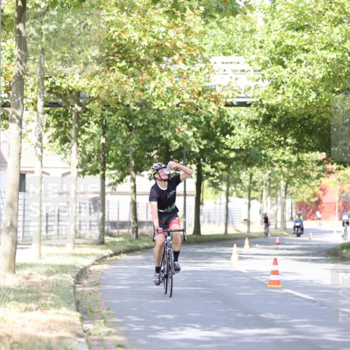 11.08.2024 - GEWOBA Citytriathlon Bremen H.Heesch http://msf.ph/oto/6770278 11.08.2024 10:44:45 Radfahren 44, 81 meine-sportfotos.de