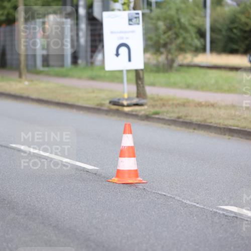 11.08.2024 - GEWOBA Citytriathlon Bremen H.Heesch http://msf.ph/oto/6770284 11.08.2024 10:37:14 Radfahren 16 meine-sportfotos.de