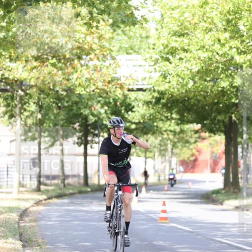 11.08.2024 - GEWOBA Citytriathlon Bremen H.Heesch http://msf.ph/oto/6770297 11.08.2024 10:44:46 Radfahren 44, 81 meine-sportfotos.de