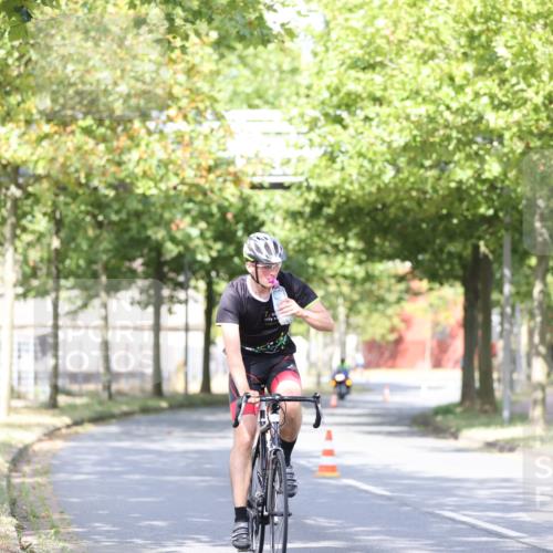 11.08.2024 - GEWOBA Citytriathlon Bremen H.Heesch http://msf.ph/oto/6770312 11.08.2024 10:44:46 Radfahren 44, 81 meine-sportfotos.de