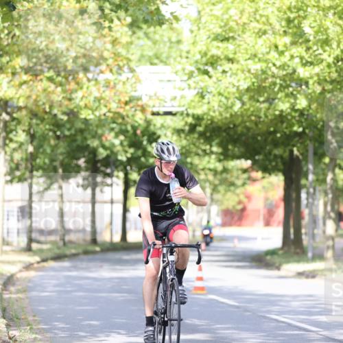 11.08.2024 - GEWOBA Citytriathlon Bremen H.Heesch http://msf.ph/oto/6770315 11.08.2024 10:44:47 Radfahren 44, 81 meine-sportfotos.de