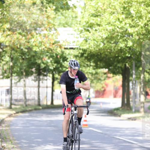 11.08.2024 - GEWOBA Citytriathlon Bremen H.Heesch http://msf.ph/oto/6770318 11.08.2024 10:44:47 Radfahren 44, 81 meine-sportfotos.de