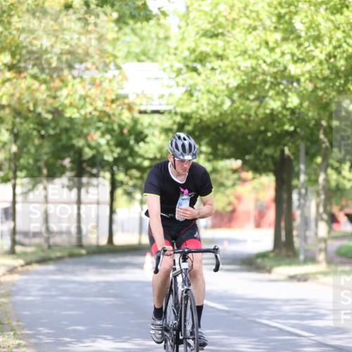 11.08.2024 - GEWOBA Citytriathlon Bremen H.Heesch http://msf.ph/oto/6770329 11.08.2024 10:44:47 Radfahren 44, 81 meine-sportfotos.de
