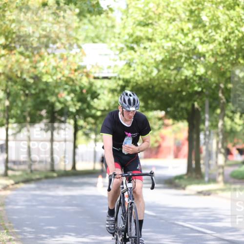 11.08.2024 - GEWOBA Citytriathlon Bremen H.Heesch http://msf.ph/oto/6770332 11.08.2024 10:44:47 Radfahren 44, 81 meine-sportfotos.de