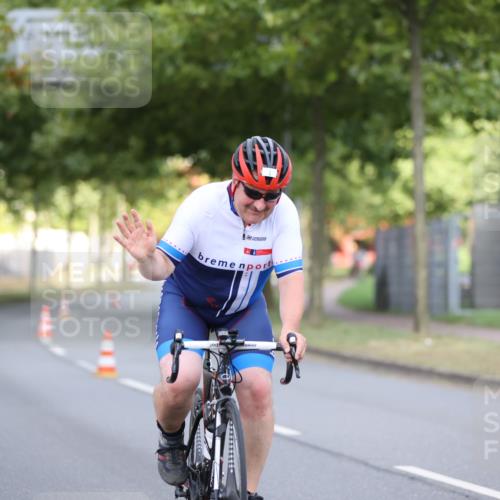 11.08.2024 - GEWOBA Citytriathlon Bremen H.Heesch http://msf.ph/oto/6770399 11.08.2024 10:37:53 Radfahren 1, 59 meine-sportfotos.de