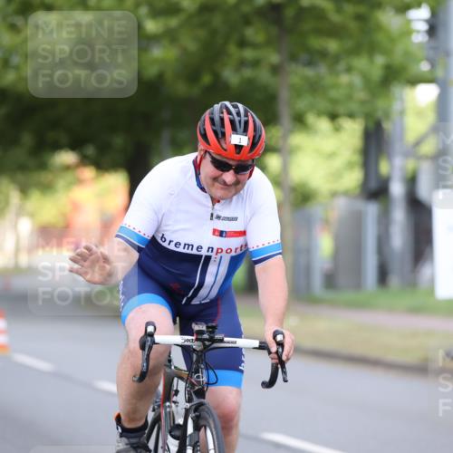 11.08.2024 - GEWOBA Citytriathlon Bremen H.Heesch http://msf.ph/oto/6770411 11.08.2024 10:37:53 Radfahren 1, 59 meine-sportfotos.de