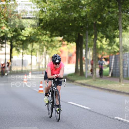 11.08.2024 - GEWOBA Citytriathlon Bremen H.Heesch http://msf.ph/oto/6770446 11.08.2024 10:38:08 Radfahren 3, 52, 56, 94 meine-sportfotos.de