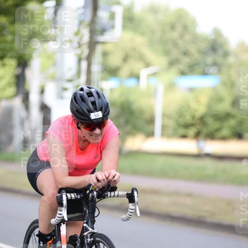 11.08.2024 - GEWOBA Citytriathlon Bremen H.Heesch http://msf.ph/oto/6770476 11.08.2024 10:38:09 Radfahren 3, 52, 56, 94 meine-sportfotos.de