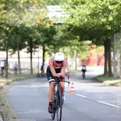 11.08.2024 - GEWOBA Citytriathlon Bremen H.Heesch http://msf.ph/oto/6770497 11.08.2024 10:38:12 Radfahren 3, 52, 56, 94, 95 meine-sportfotos.de
